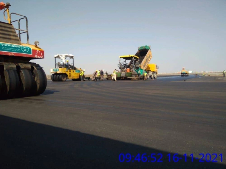 البرنامج السعودي لتنمية وإعمار اليمن يواصل أعمال تأهيل وتطوير مطار عدن الدولي