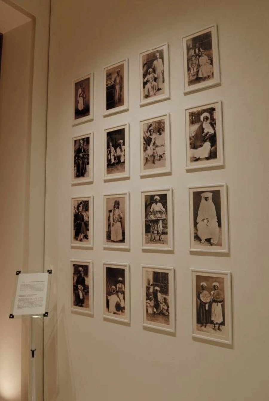 عرض الصور والأفلام الوثائقية           (مكة)