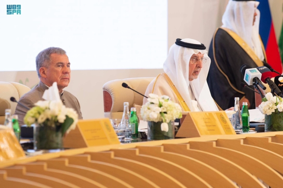 خالد الفيصل لدى افتتاح الاجتماع  (مكة)