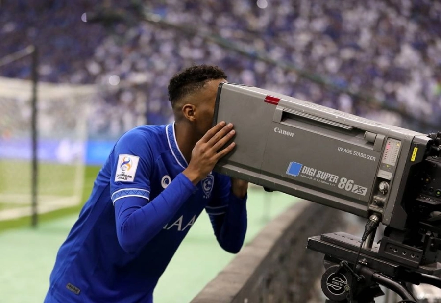 



ناصر الدوسري                                    (نواف الجبني)