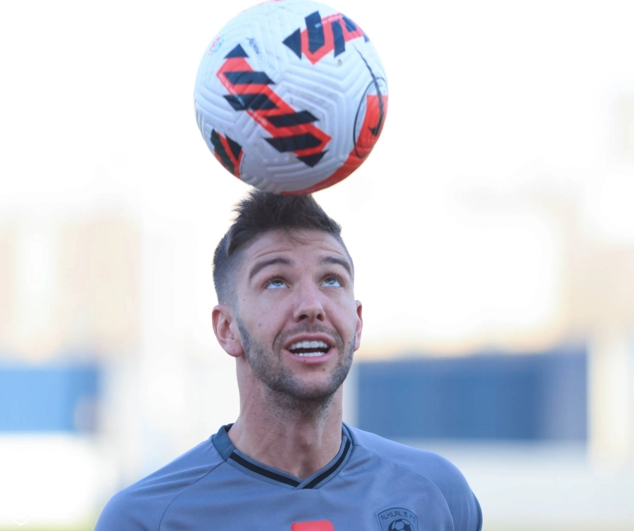 لوسيانو فيتو  (مكة)