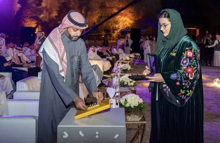 هيئة فنون العمارة والتصميم تحتفل بإطلاق "ميثاق الملك سلمان العمراني" في قصر طويق