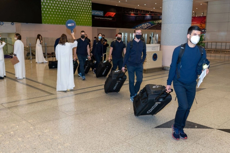 جانب من وصول الفرق