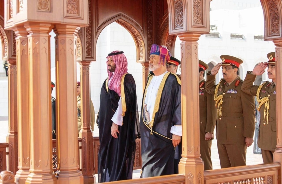 ولي العهد وسلطان عُمان يستعرضان العلاقات الأخوية بين البلدين ويبحثان مستجدات الأحداث على الساحتين الإقليمية والدولية (واس)