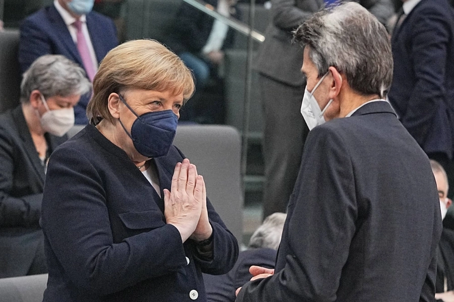 






تسلم المهمة للمستشار الجديد