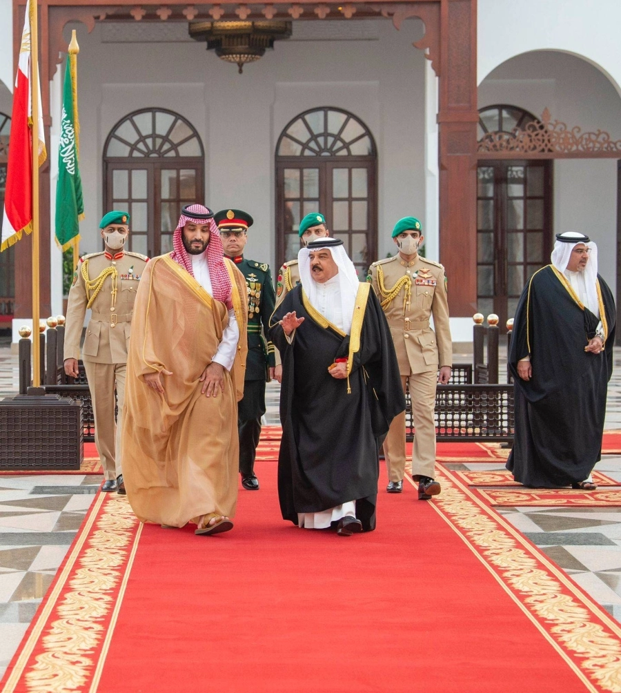 الملك حمد آل خليفة في مقدمة مستقبلي الأمير محمد بن سلمان    (واس)