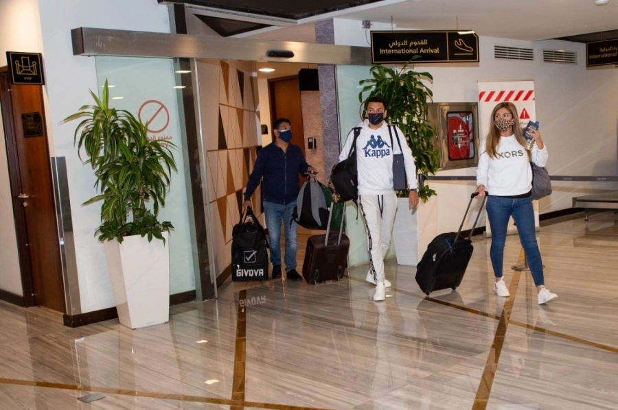 وصول عائلة مارادونا (مكة)