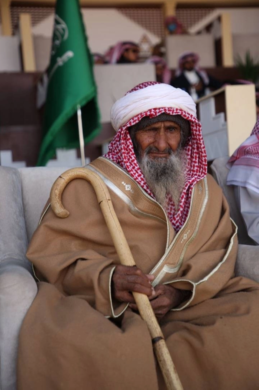 الدوسري الأكبر عمراً في مهرجان الملك عبدالعزيز للإبل