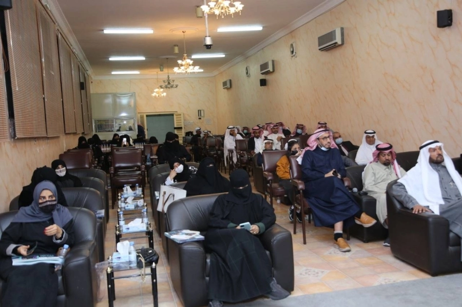 فرقة أدبي الطائف تحتفي باليوم العالمي للغة العربية 