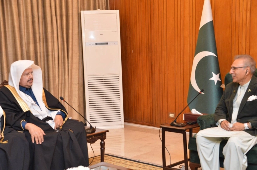 رئيس مجلس الشورى خلال لقائه الرئيس الباكستاني 