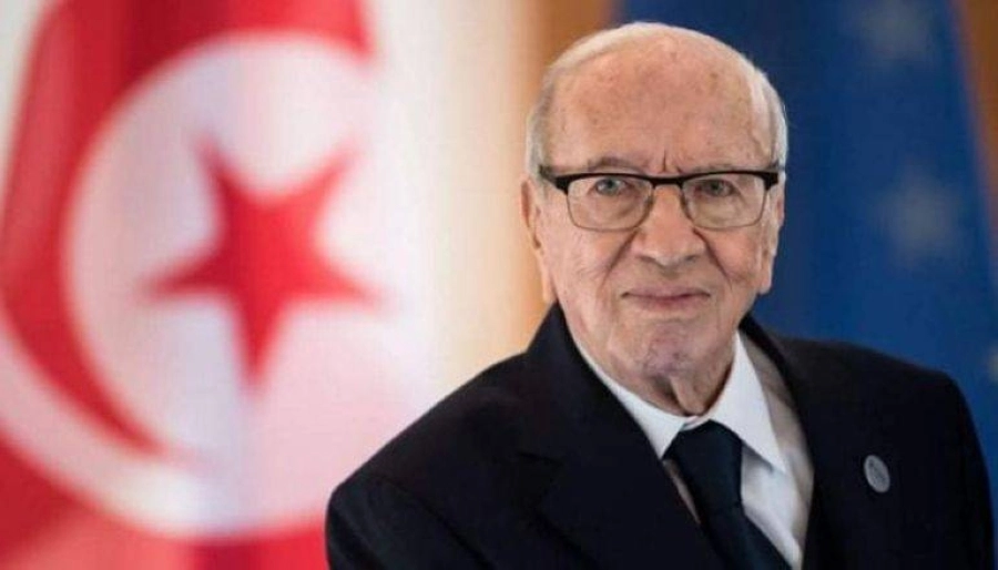 الباجي قايد السبسي                   (مكة)