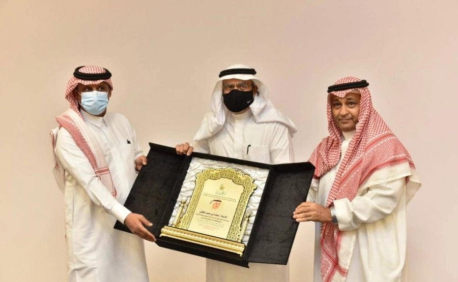 أمين العاصمة المقدسة خلال رعايته حفل فرع هيئة الصحفيين السعوديين بمكة المكرمة