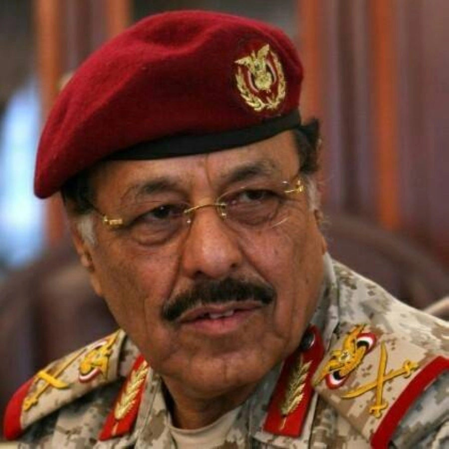 علي محسن صالح الأحمر