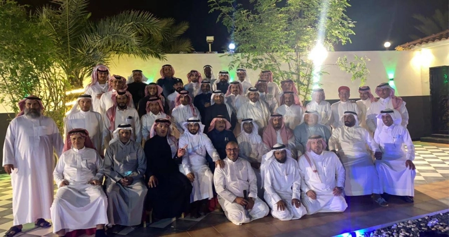 خريجو معهد المراقبين بالطائف يلتقون أساتذتهم بعد ثلاثين عاما