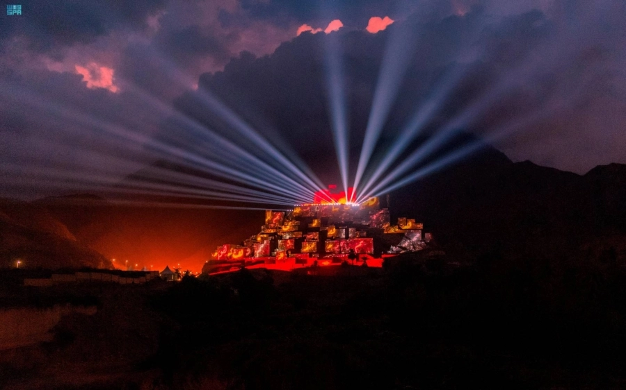 واجهات منازل قرية ذي عين                                                                                                             (مكة)