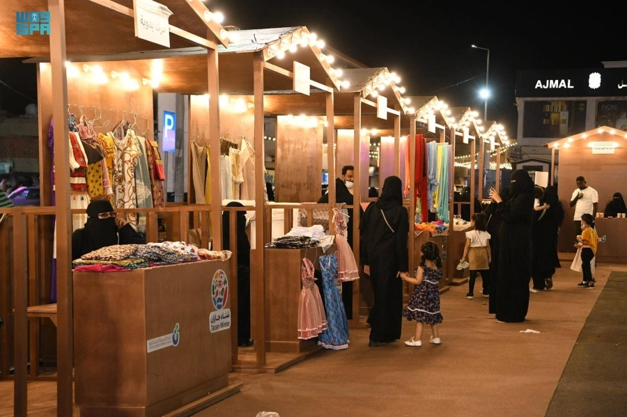 الأسرة المنتجة خلال المهرجان               (مكة)