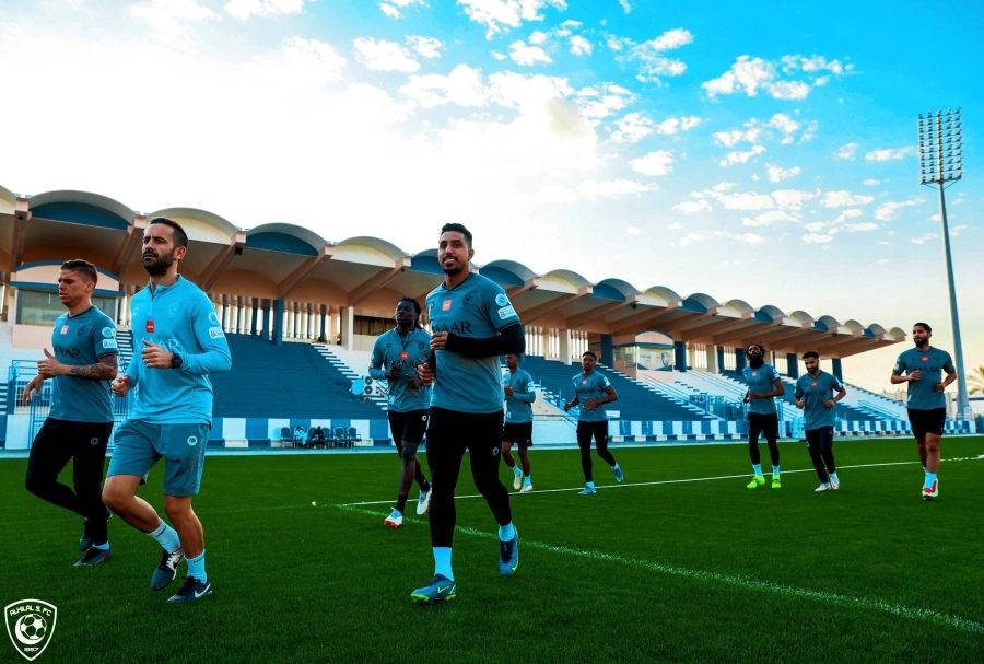 من استعدادات الهلال                (مكة)