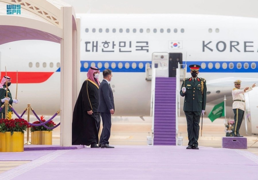 الأمير محمد بن سلمان في مقدمة مستقبلي  مون جيه إن (واس) 