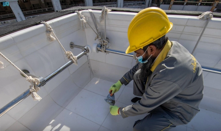 






من أعمال الصيانة                                               (مكة)