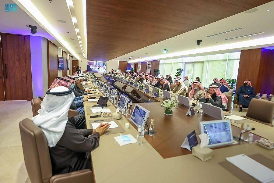 حضور الاجتماع