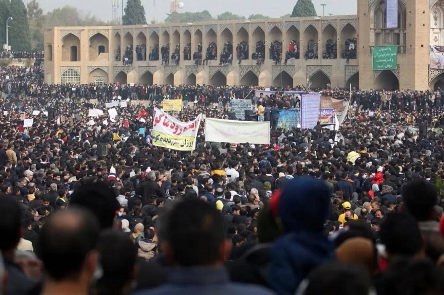 مظاهرات سابقة شهدتها طهران               (مكة)