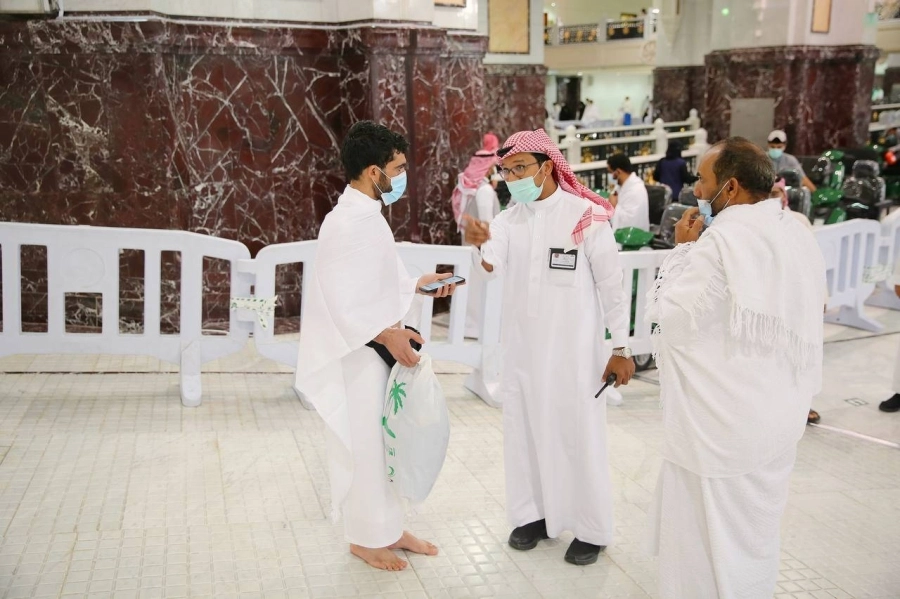 جولات رقابية على الخدمات المقدمة بالمسجد الحرام (مكة)