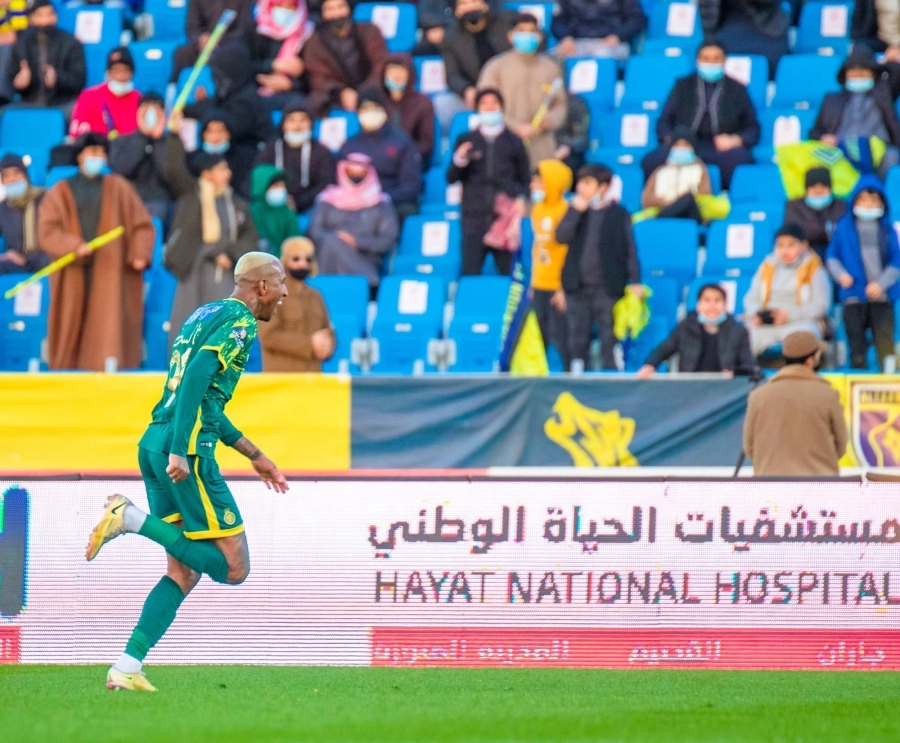 تاليسكا بعد هدفه في التعاون  (مكة)