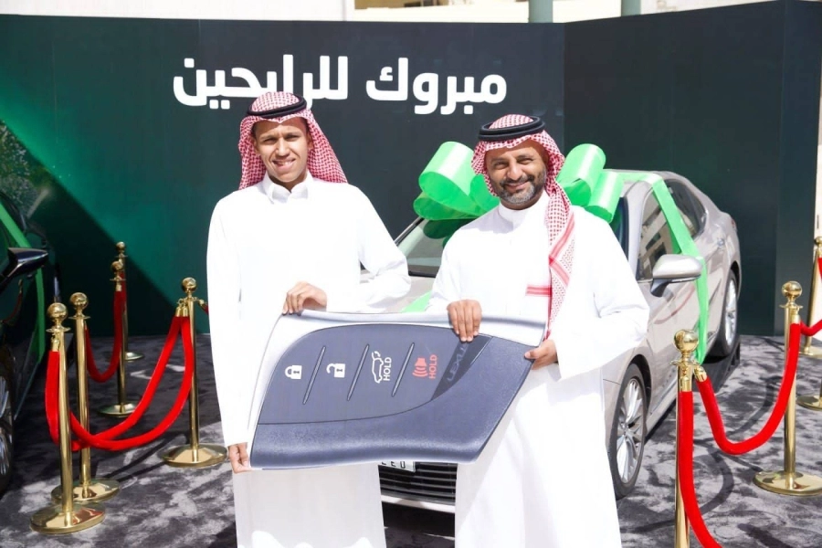 15 سيارة من البنك الأهلي السعودي في أول سحب بمناسبة اكتمال الاندماج