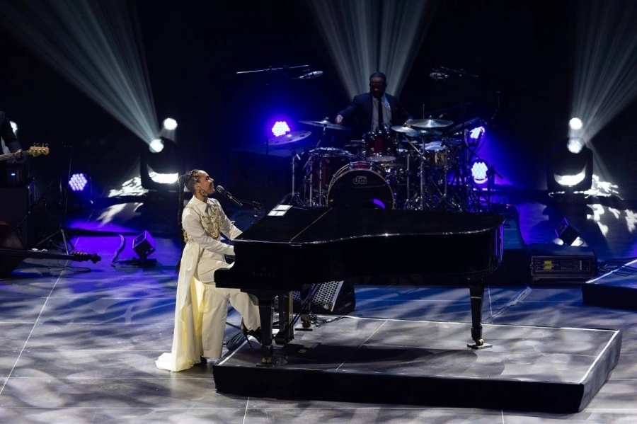 ALICIA’S ALULA STATE OF MIND