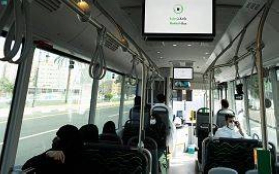 من داخل احدى الحافلات