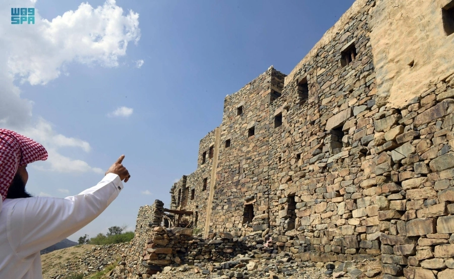 مباني عتيقة ضاربة في القدم (مكة)