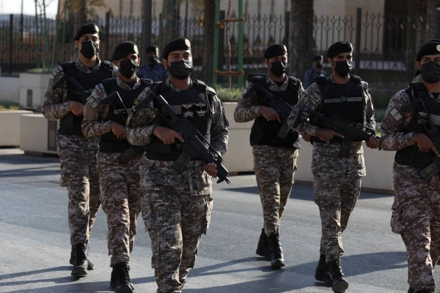 جانب من العرض                            (مكة)