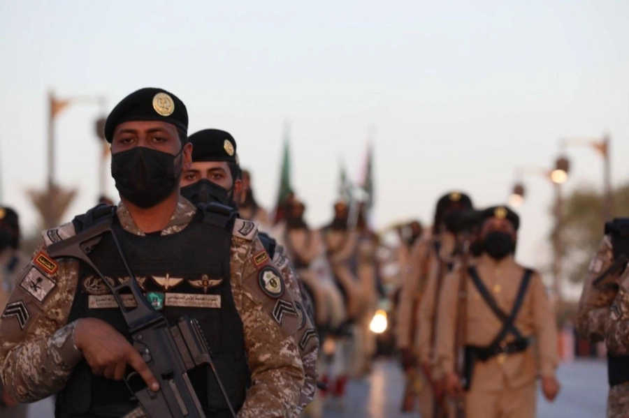 مشاركة الأمن العام في العرض          (مكة)