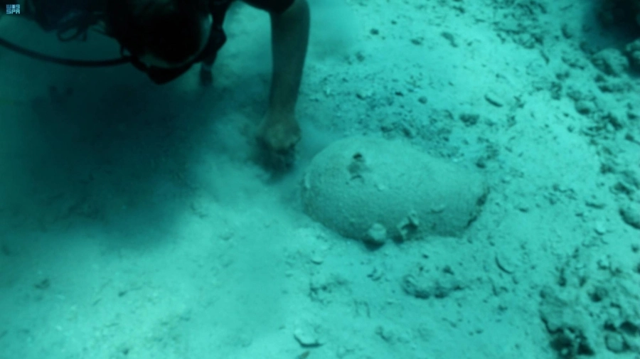 احد الغواصين خلال المهمة (مكة)