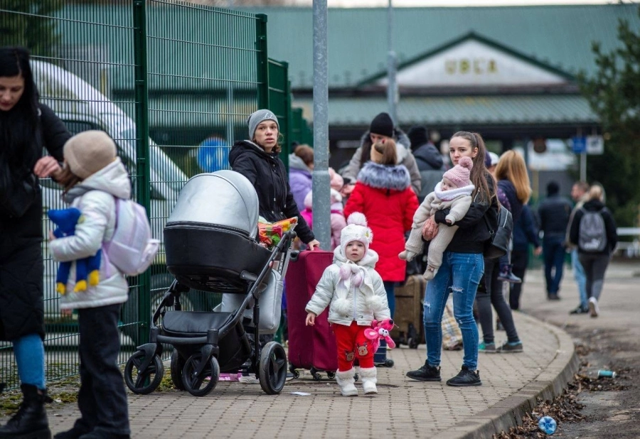 عائلات تستعد للمغادرة                                                             (مكة)