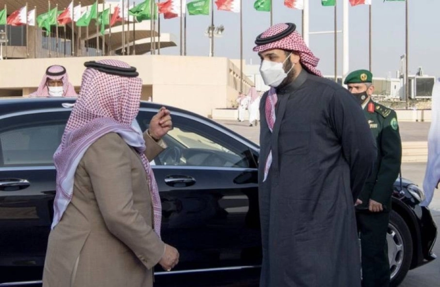 ملك البحرين يغادر الرياض.. وولي العهد في مقدمة مودعيه (واس)