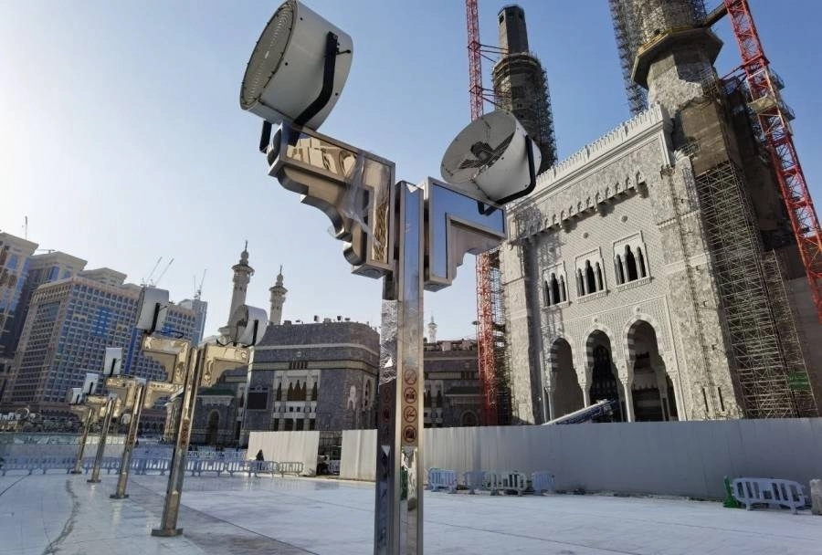 مراوح الرذاذ بالساحة الجنوبية (مكة)