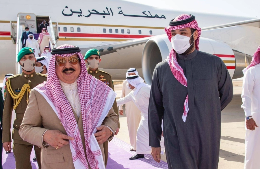 






ولي العهد مستقبلا ملك البحرين لدى وصوله الرياض