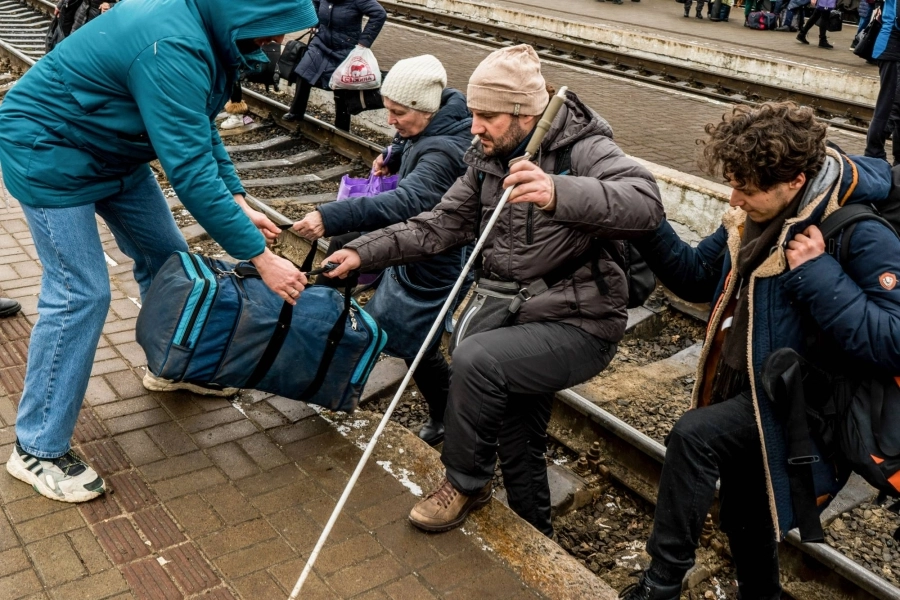 أوكران يواجهون مصيرا مجهولا ( د ب أ)