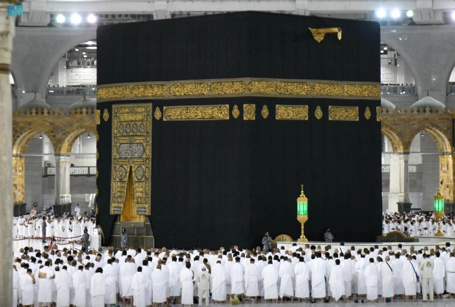 صلاة الفجر في المسجد الحرام (مكة)