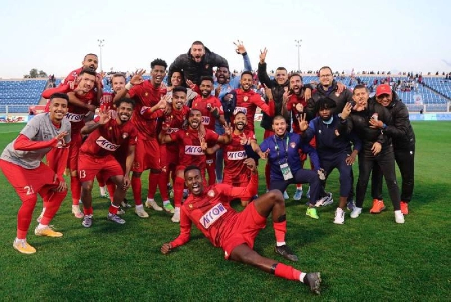 






 فرحة لاعبي ضمك بعد فوزهم في إحدى المباريات    (مكة)