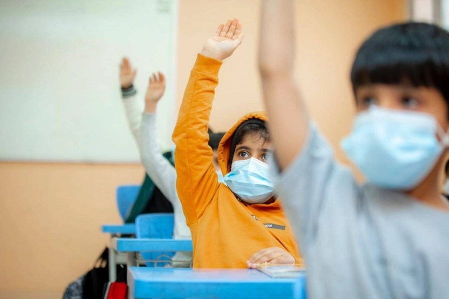 الالتزام بالكمامة داخل الفصول (مكة)