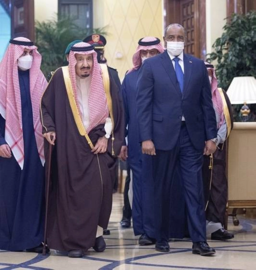 خادم الحرمين الشريفين يستقبل رئيس مجلس السيادة الانتقالي بجمهورية السودان ويقيم مأدبة عشاء (واس)