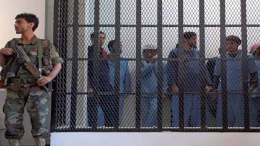 






أسرى في سجون الحوثي                                        (مكة)