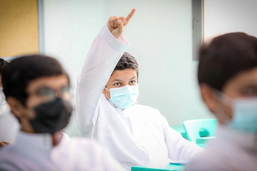 






طلاب داخل أحد الفصول         (مكة)