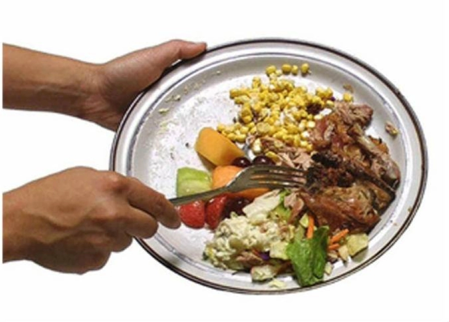 هدر الطعام يكلف الدولة مليارات سنويا