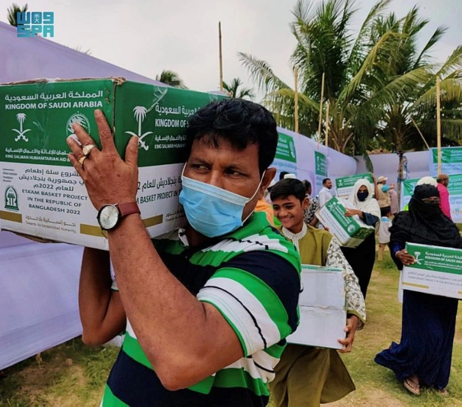 






ابتسامات تعلو وجوه المستفيدين في بنجلاديش         (واس)