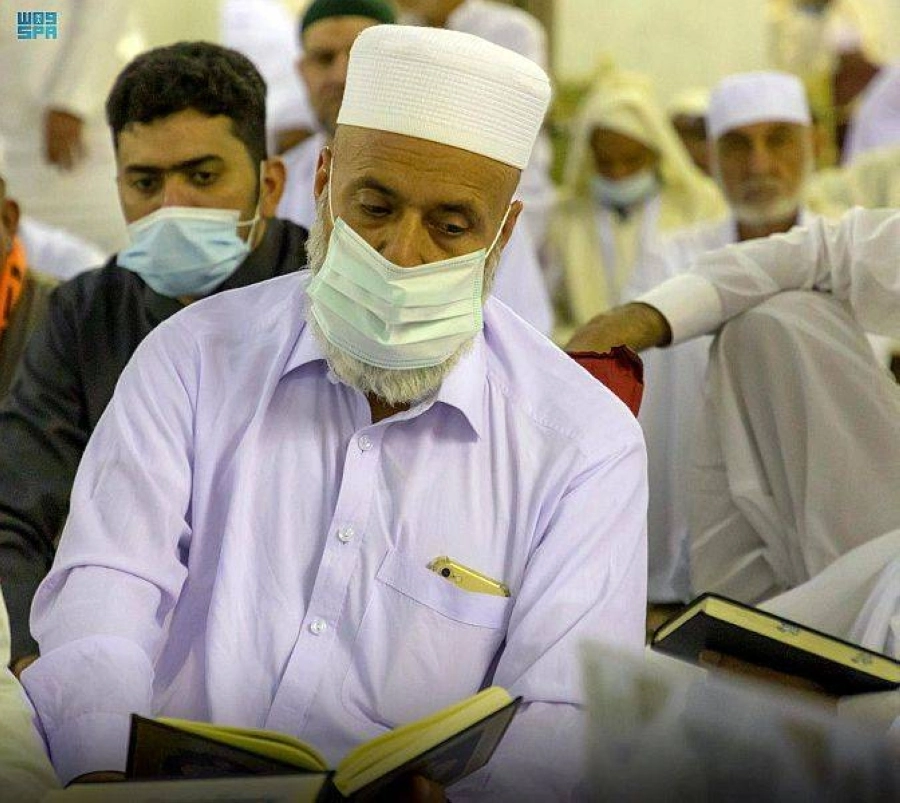 تلاوة القرآن في المسجد الحرام (مكة)