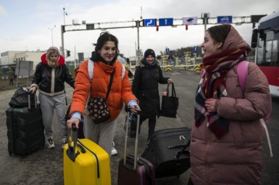 






لاجئات أوكرانيات في أوروبا                                      (مكة)