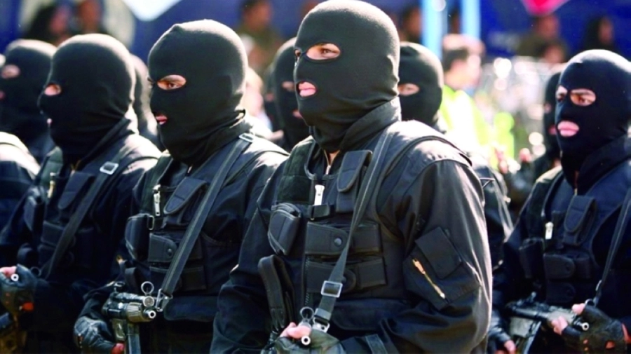 






الحرس الثوري بقي في دائرة الإرهاب